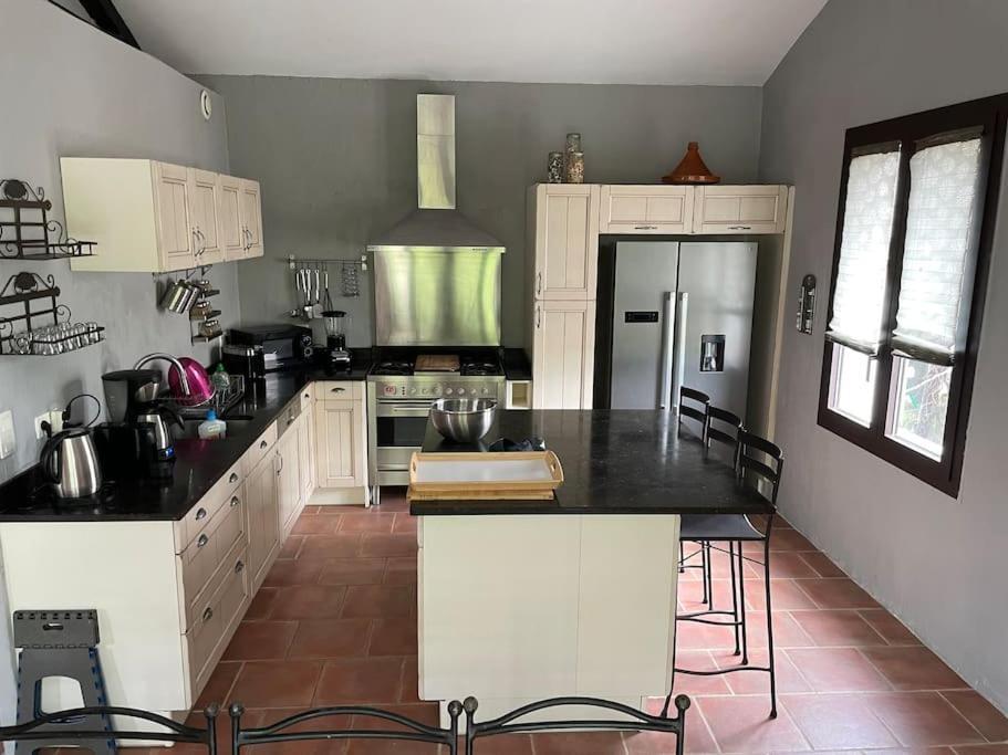 Ar De Vie Villa Chaleureuse En Provence Ventabren Zewnętrze zdjęcie